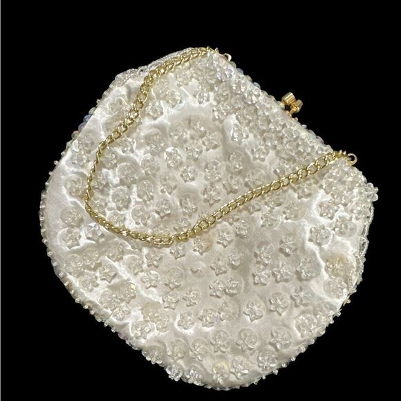 This gorgeous handmade Vintage Purse! It is beaded and has a nice weight to it. - Picture 1 of 5